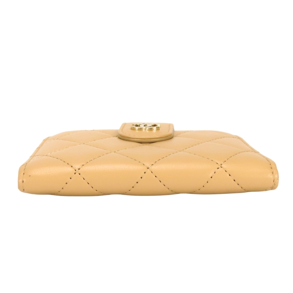 CHANEL Authentic Cream Lambskin Leather Wallet - Picture 4 of 16